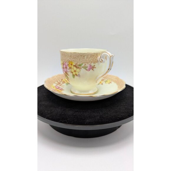 Bell China England Bone China Teacup Saucer Hand Painted Floral Gold Trim - Picture 15 of 17